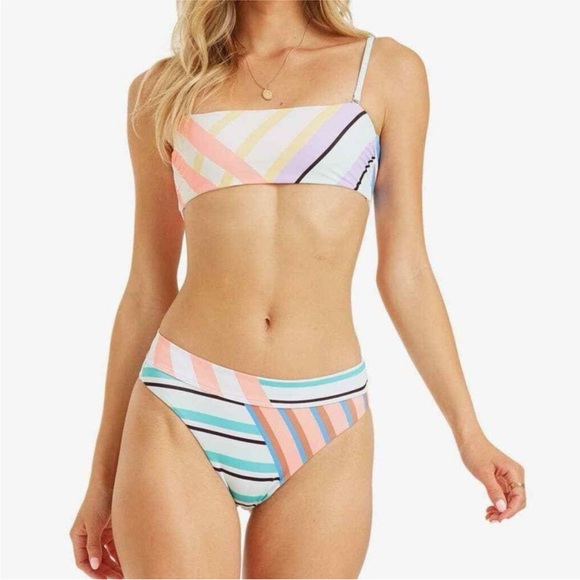 Billabong Other - Billabong Break A Dawn Tube Bikini Top
Size M Nwot
